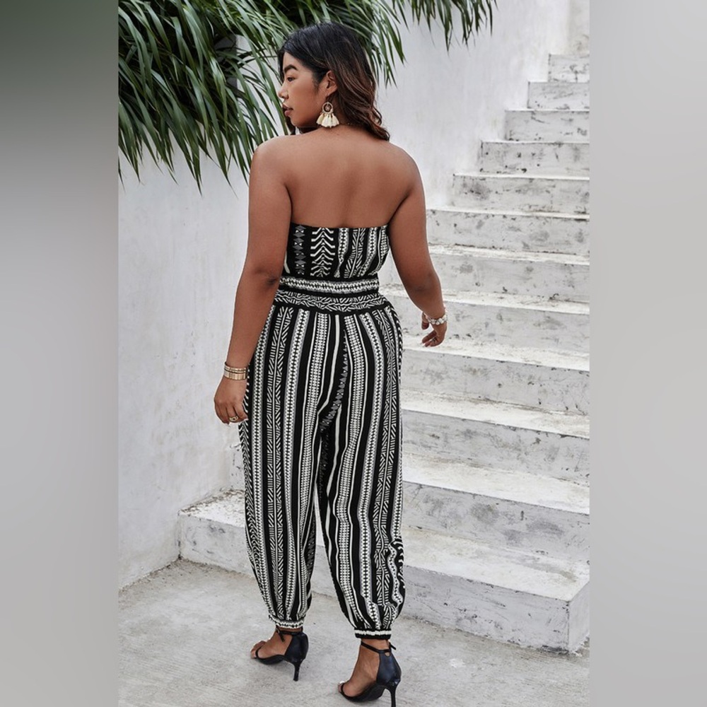 #05 Strapless Aztec Jumpsuit - Picture 4 of 5